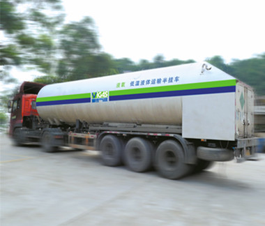自有多輛運(yùn)輸車隊(duì)